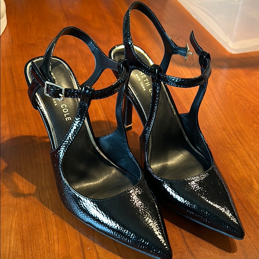 Kenneth Cole New Black Patent Leather Stiletto Heels Size 7.5